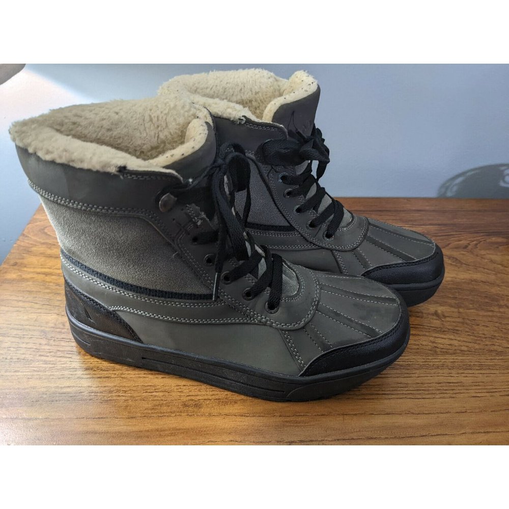 **MINT** NAUTICA LOCKVIEW Winter Lace Up Duck Boots Gray Size 9 Men's Fur